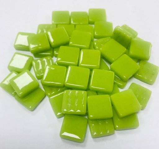 [091] Pâte de verre 1.2 x 1.2 cm , vert pomme , par 100 g .